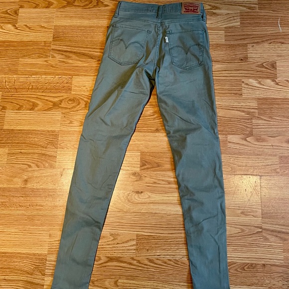 Brand: Levi's Size: 24 Color: Army Green - Picture 2 of 3